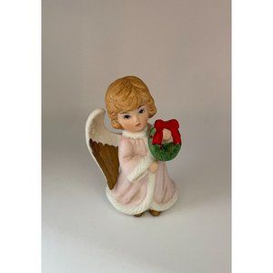 Angel with Christmas Wreath, Homco Figurine, Vintage Holiday Decor, 5557‎